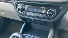 Hyundai i10 1.0 MPi Premium 5dr Petrol Hatchback